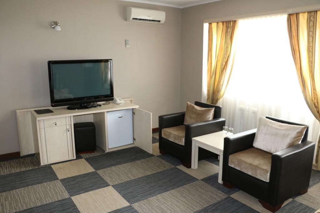 Aktau Hotel Ngoại thất bức ảnh