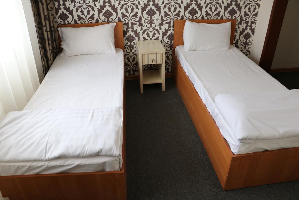 Aktau Hotel Ngoại thất bức ảnh