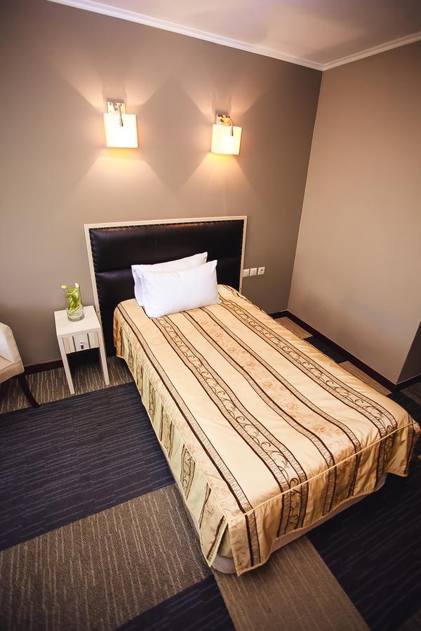 Aktau Hotel Ngoại thất bức ảnh