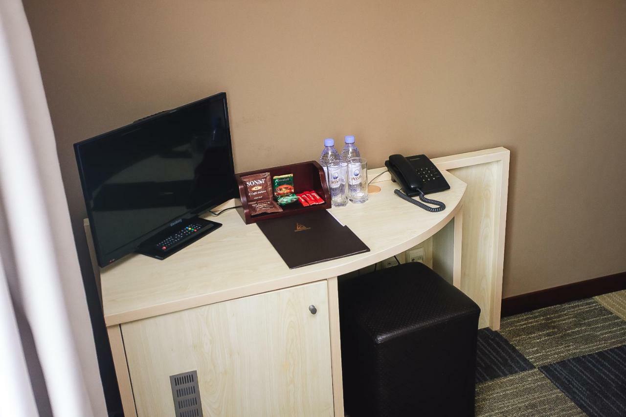 Aktau Hotel Ngoại thất bức ảnh